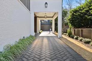 3317 Hampton Rd, Raleigh, NC 27607 - Photo 3