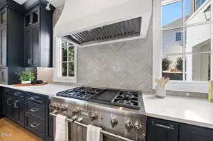 3317 Hampton Rd, Raleigh, NC 27607 - Photo 9