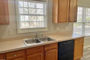 825 Brookhannah Ct, Fuquay-Varina, NC 27526 - Photo 9