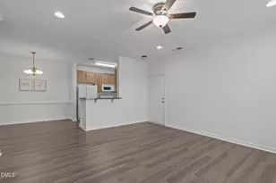 215 Savannah Ridge Rd, Holly Springs, NC 27540 - Photo 7