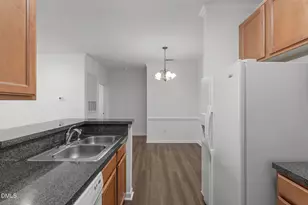 215 Savannah Ridge Rd, Holly Springs, NC 27540 - Photo 17