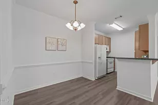 215 Savannah Ridge Rd, Holly Springs, NC 27540 - Photo 9