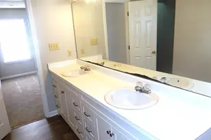 2609 Lynn Rd, Raleigh, NC 27612 - Photo 17