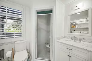 208 Hempstead Pl, Charlotte, NC 28207 - Photo 19