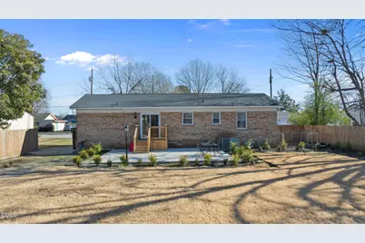 208 S Webb Street, Selma, NC 27576 - Photo 15