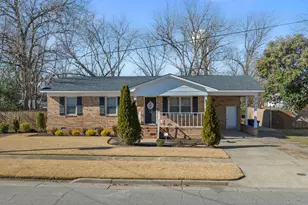 208 S Webb St, Selma, NC 27576 - Photo 1