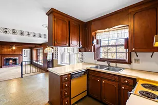 4208 Redington Dr, Raleigh, NC 27609 - Photo 15