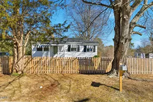 208 Person St, Oxford, NC 27565 - Photo 15