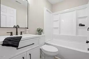 2600 New Oxford Dr, Apex, NC 27539 - Photo 17