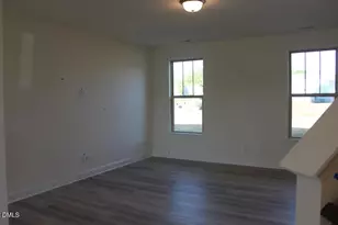 1600 Paperbush Ct, Zebulon, NC 27597 - Photo 5