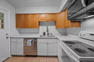 220 Elizabeth St, Chapel Hill, NC 27514 - Photo 13