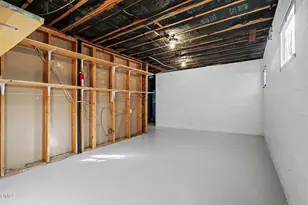 3704 Pembrook Pl, Raleigh, NC 27612 - Photo 37