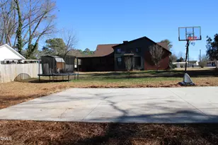 301 S 7th St, Erwin, NC 28339 - Photo 7