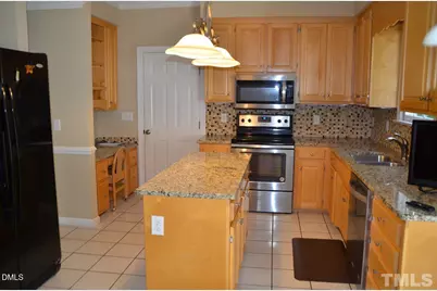 113 Parkwalk Court, Cary, NC 27519 - Photo 3