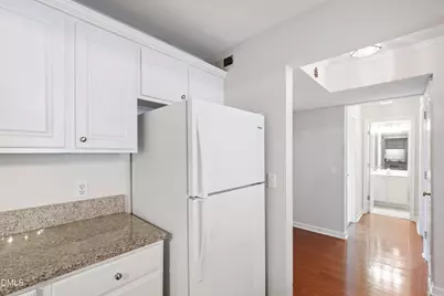 1210 Westview Lane #303, Raleigh, NC 27605 - Photo 9