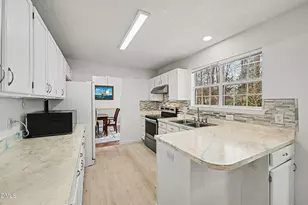 215 Trailview Dr, Cary, NC 27513 - Photo 9