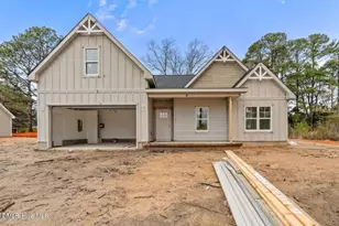 213 Telluride Ct, Aberdeen, NC 28315 - Photo 1