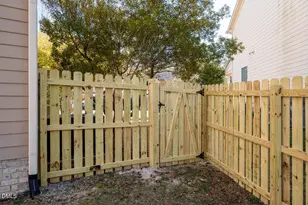 1602 Eagle Lodge Ln, Durham, NC 27703 - Photo 25