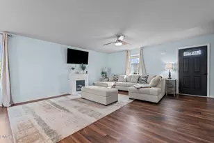 759 Dayflower Ct, Vass, NC 28394 - Photo 5