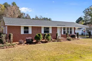 612 Gray St, Elm City, NC 27822 - Photo 3