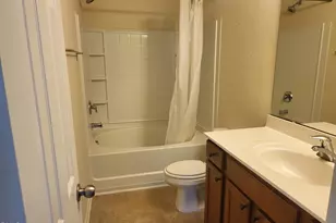 100 Stratford Lakes Dr, Durham, NC 27713 - Photo 15