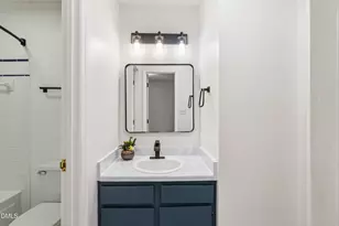 6422 English Oaks Dr, Raleigh, NC 27615 - Photo 15