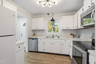 6422 English Oaks Dr, Raleigh, NC 27615 - Photo 5