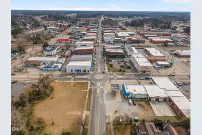 206 S Wall Street, Benson, NC 27504 - Photo 37