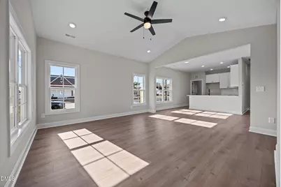 206 S Wall Street, Benson, NC 27504 - Photo 19