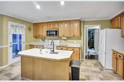 168 Line Drive, Raleigh, NC 27603 - Photo 9