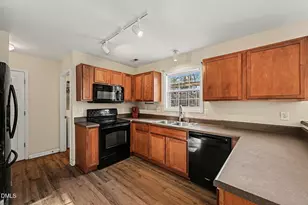 913 Woodside Park Ln, Durham, NC 27704 - Photo 15