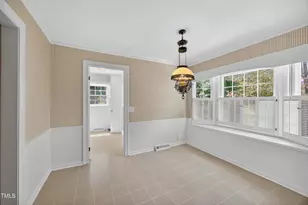 818 Colonial Dr, Burlington, NC 27215 - Photo 11