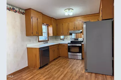 103 Byrd Dr, Dunn, NC 28334 - Photo 5