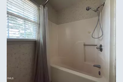 103 Byrd Dr, Dunn, NC 28334 - Photo 9