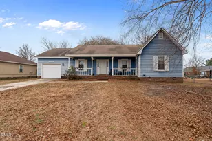 1870 Windlock Dr, Fayetteville, NC 28304 - Photo 1