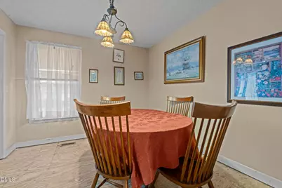 1870 Windlock Drive, Fayetteville, NC 28304 - Photo 15