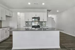 7428 Bourbon Briar Dr, Raleigh, NC 27604 - Photo 9