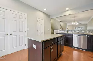 10510 Sablewood Dr, Raleigh, NC 27617 - Photo 17