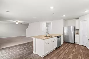 725 Fauna St, Zebulon, NC 27597 - Photo 15