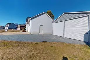 111 Fox Run Ct, Benson, NC 27504 - Photo 41