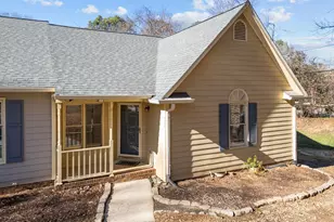 135 Boldleaf Ct, Cary, NC 27513 - Photo 1