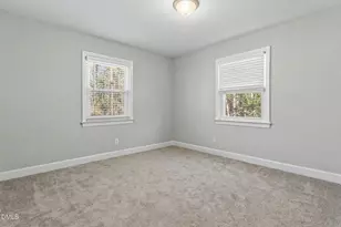 626 S Hoover Rd, Durham, NC 27703 - Photo 7