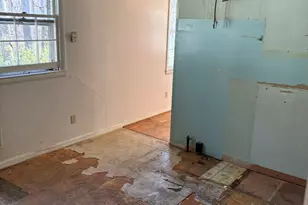 306 Hickory Dr, Chapel Hill, NC 27517 - Photo 9