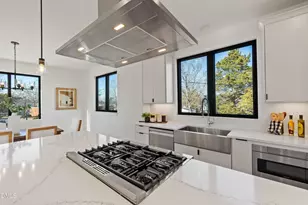 813 N Roxboro St, Durham, NC 27701 - Photo 27