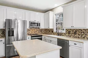 110 Avenal Ln, Clayton, NC 27527 - Photo 17