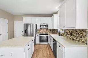 110 Avenal Ln, Clayton, NC 27527 - Photo 19