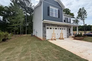 309 Hemlock Dr, Sanford, NC 27330 - Photo 3