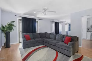 5130 Flint Ridge Pl, Raleigh, NC 27609 - Photo 9