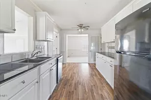 1266 Dr Martin Luther King Jr Blvd, Warrenton, NC 27589 - Photo 17