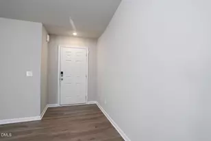 62 Flip Flop Cir, Four Oaks, NC 27524 - Photo 7